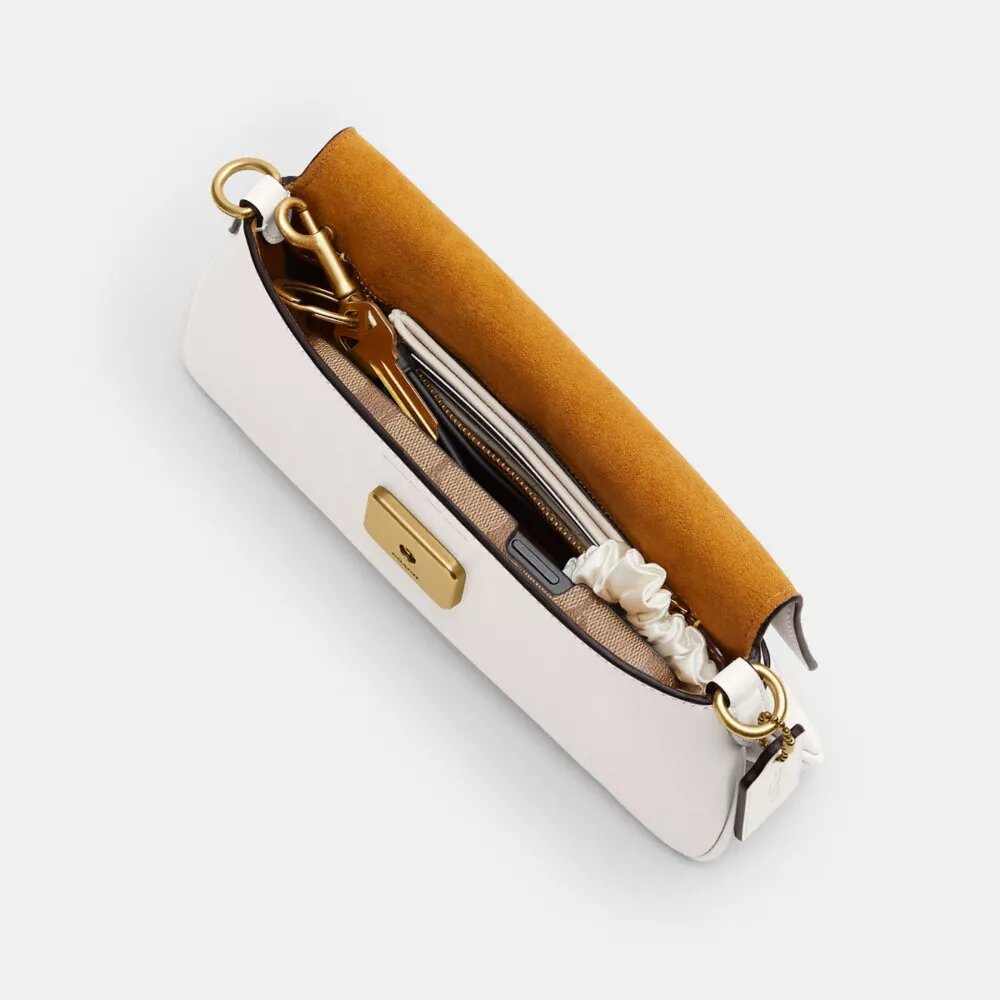 Jet Shoulder Bag