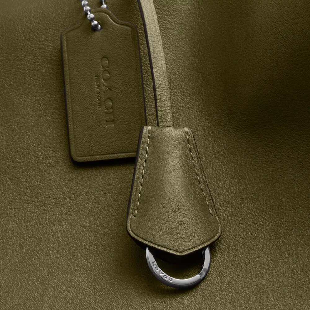Ludlow Messenger Bag
